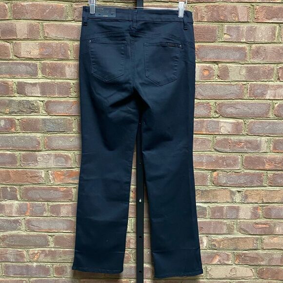 Chico’s The So Soft Lifting Straight Leg Black Jean NWT - Picture 3 of 9